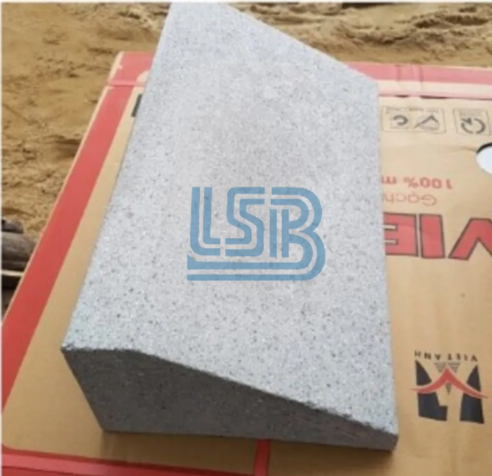 Bó vỉa bê tông dạng xiên