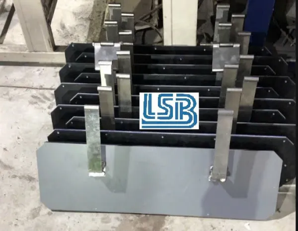 KHAY NGĂN MÙI INOX - VAN CỬA LẬT COMPSOITE